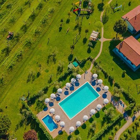 פופולוניה Agriturismo Gli Etruschi מראה חיצוני תמונה