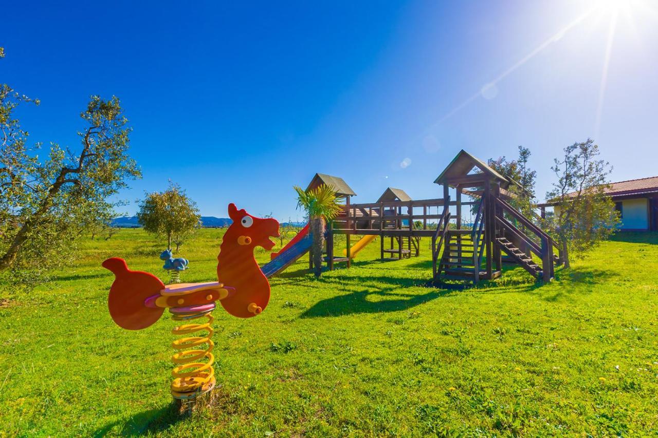 פופולוניה Agriturismo Gli Etruschi מראה חיצוני תמונה