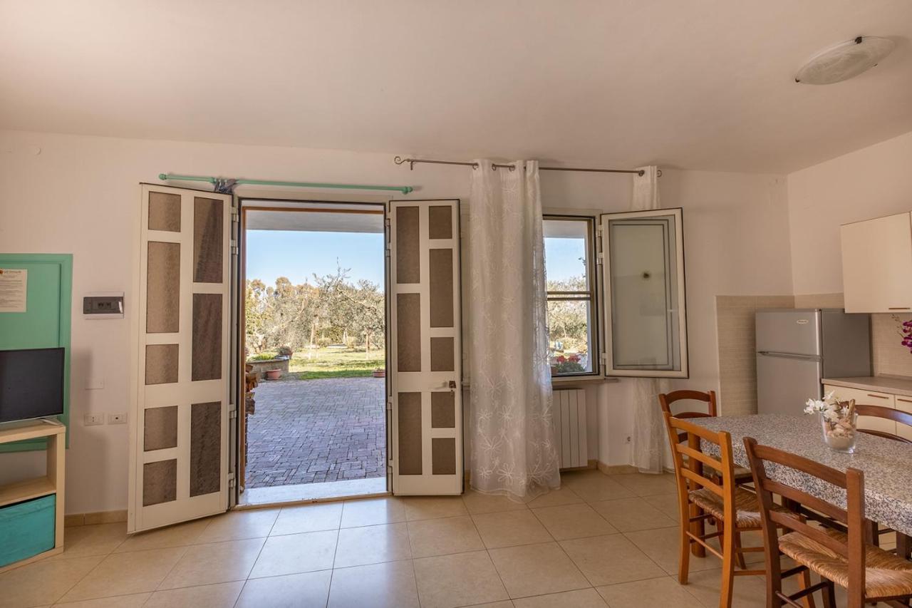 פופולוניה Agriturismo Gli Etruschi מראה חיצוני תמונה